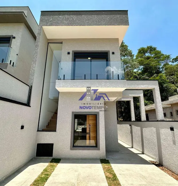 Foto 1 de Sobrado com 3 quartos à venda, 150m2 em Santana De Parnaiba - SP