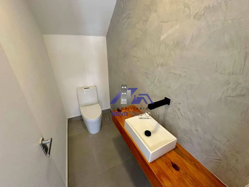 Foto 5 de Sobrado com 3 quartos à venda, 150m2 em Santana De Parnaiba - SP