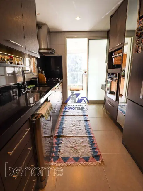 Foto 4 de Apartamento com 4 quartos à venda, 224m2 em Santana De Parnaiba - SP