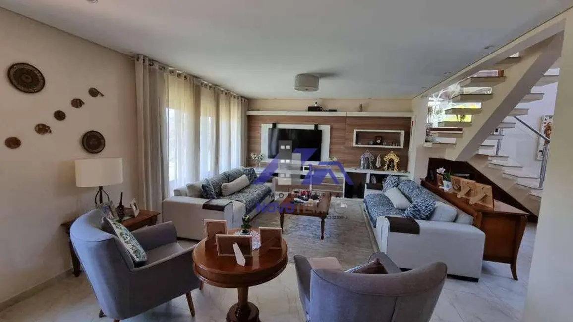 Foto 3 de Sobrado com 4 quartos à venda, 600m2 em Embu Das Artes - SP