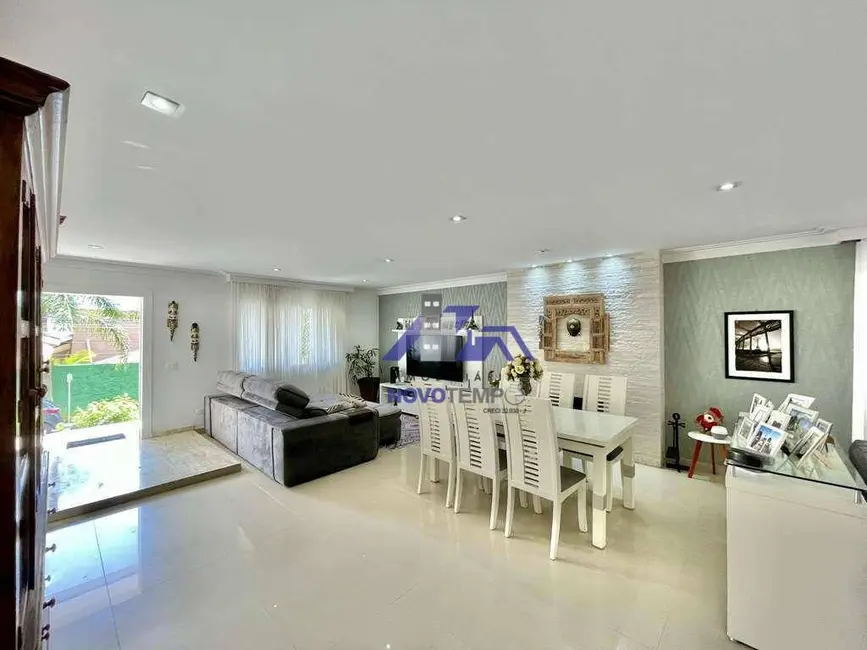 Foto 7 de Sobrado com 4 quartos à venda, 360m2 em Granja Santa Maria, Carapicuiba - SP