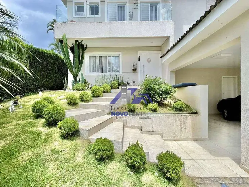 Foto 4 de Sobrado com 4 quartos à venda, 360m2 em Granja Santa Maria, Carapicuiba - SP