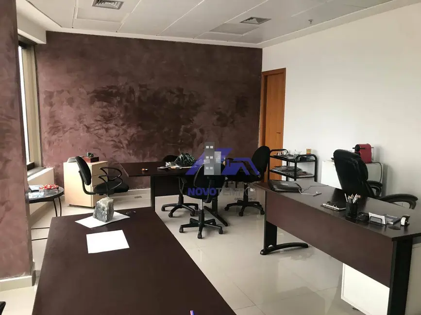 Sala Comercial para alugar, 50m2 em Empresarial 18 do Forte, Barueri - SP - imagem 4 Foto 4 de Sala Comercial para alugar, 50m2 em Empresarial 18 do Forte, Barueri - SP