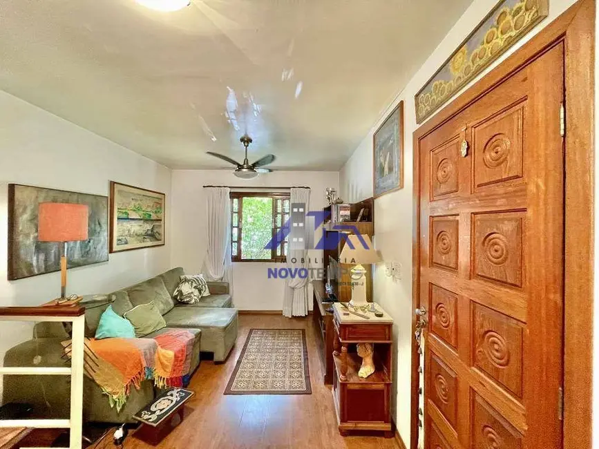 Foto 3 de Sobrado com 3 quartos à venda, 81m2 em Jardim Barbacena, Cotia - SP