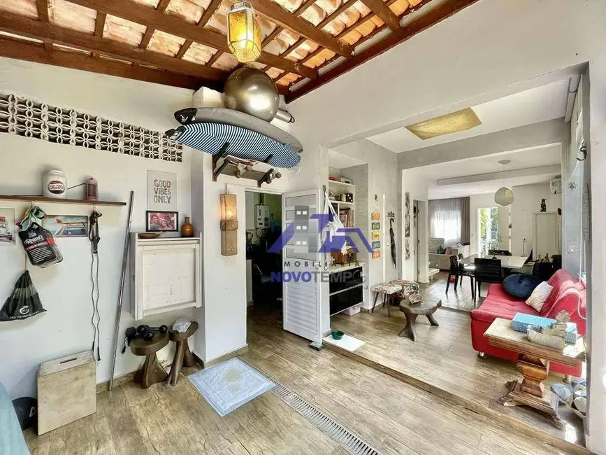 Sobrado com 3 quartos à venda, 120m2 em Jardim São Vicente, Cotia - SP - imagem 6 Foto 6 de Sobrado com 3 quartos à venda, 120m2 em Jardim São Vicente, Cotia - SP