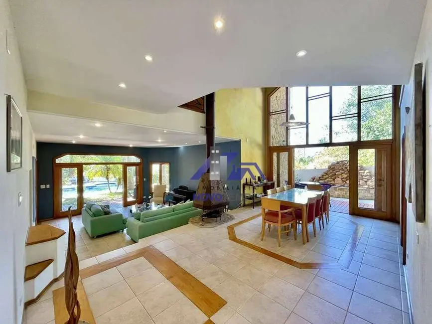 Sobrado com 5 quartos à venda, 1207m2 em Palos Verdes, Carapicuiba - SP - imagem 3 Foto 3 de Sobrado com 5 quartos à venda, 1207m2 em Palos Verdes, Carapicuiba - SP