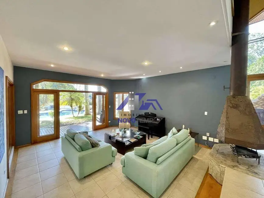 Sobrado com 5 quartos à venda, 1207m2 em Palos Verdes, Carapicuiba - SP - imagem 5 Foto 5 de Sobrado com 5 quartos à venda, 1207m2 em Palos Verdes, Carapicuiba - SP