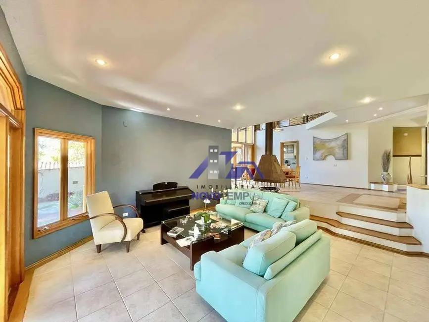 Sobrado com 5 quartos à venda, 1207m2 em Palos Verdes, Carapicuiba - SP - imagem 6 Foto 6 de Sobrado com 5 quartos à venda, 1207m2 em Palos Verdes, Carapicuiba - SP