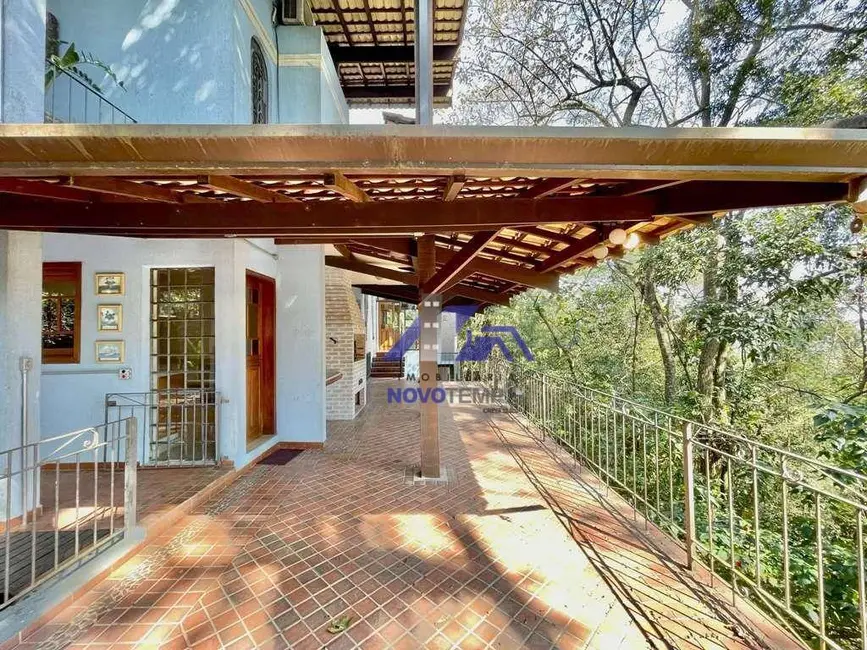 Foto 1 de Sobrado com 4 quartos à venda, 1107m2 em Altos de São Fernando, Jandira - SP