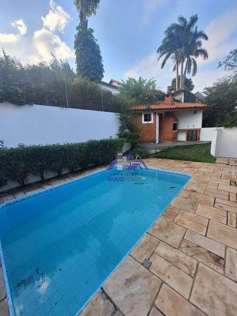 Foto 9 de Sobrado com 3 quartos para alugar, 360m2 em Santana De Parnaiba - SP