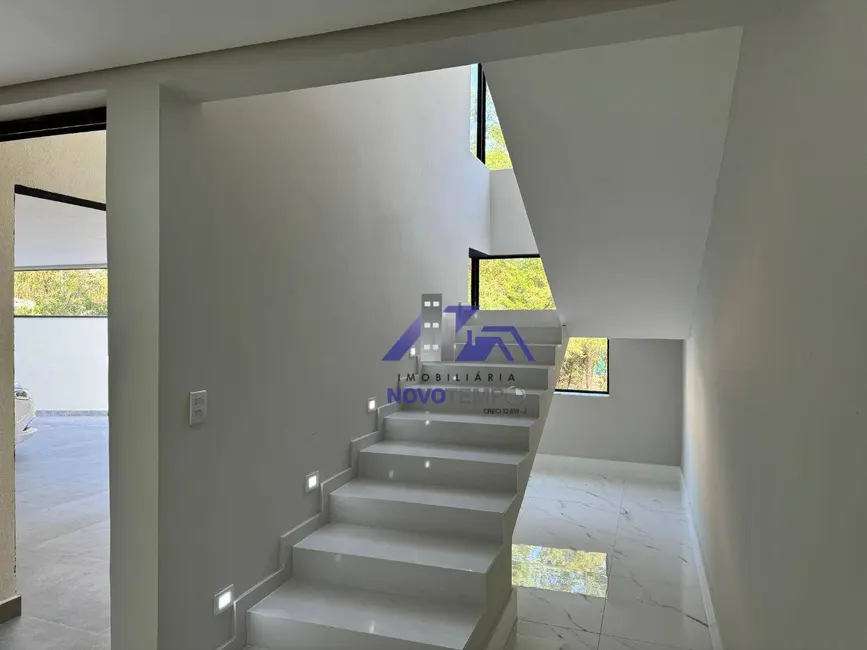 Foto 3 de Sobrado com 3 quartos à venda, 384m2 em Barueri - SP