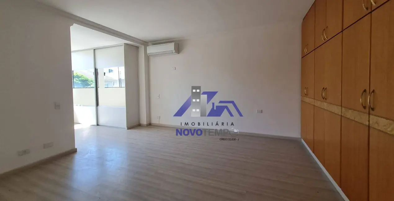 Foto 3 de Casa de Condomínio com 4 quartos à venda e para alugar, 850m2 em Santana De Parnaiba - SP