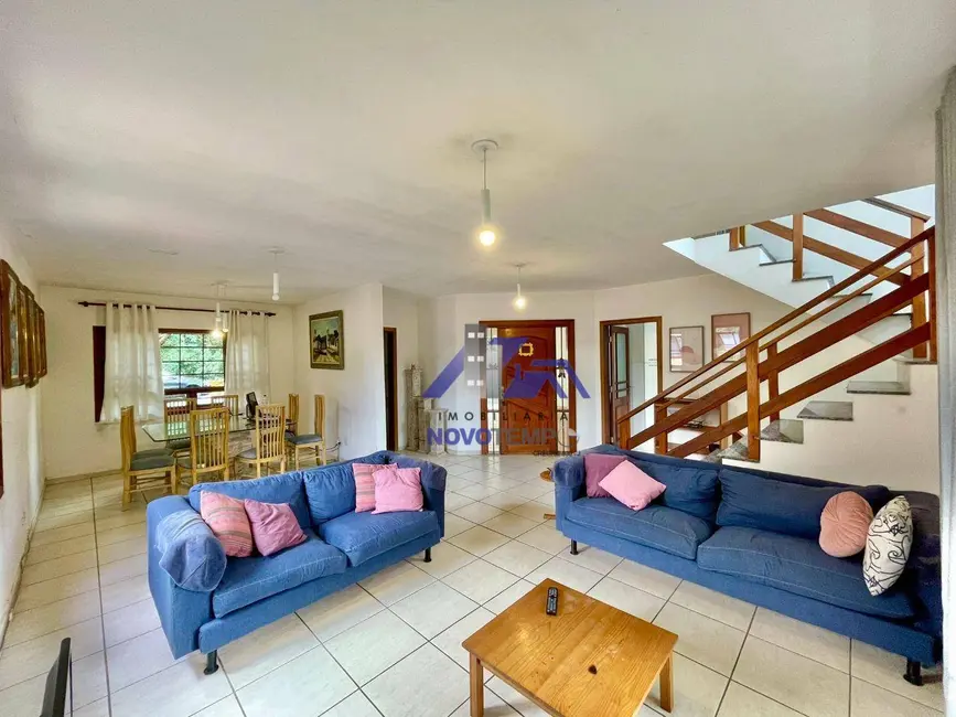 Sobrado com 3 quartos à venda, 250m2 em Parque Ideal, Carapicuiba - SP - imagem 5 Foto 5 de Sobrado com 3 quartos à venda, 250m2 em Parque Ideal, Carapicuiba - SP