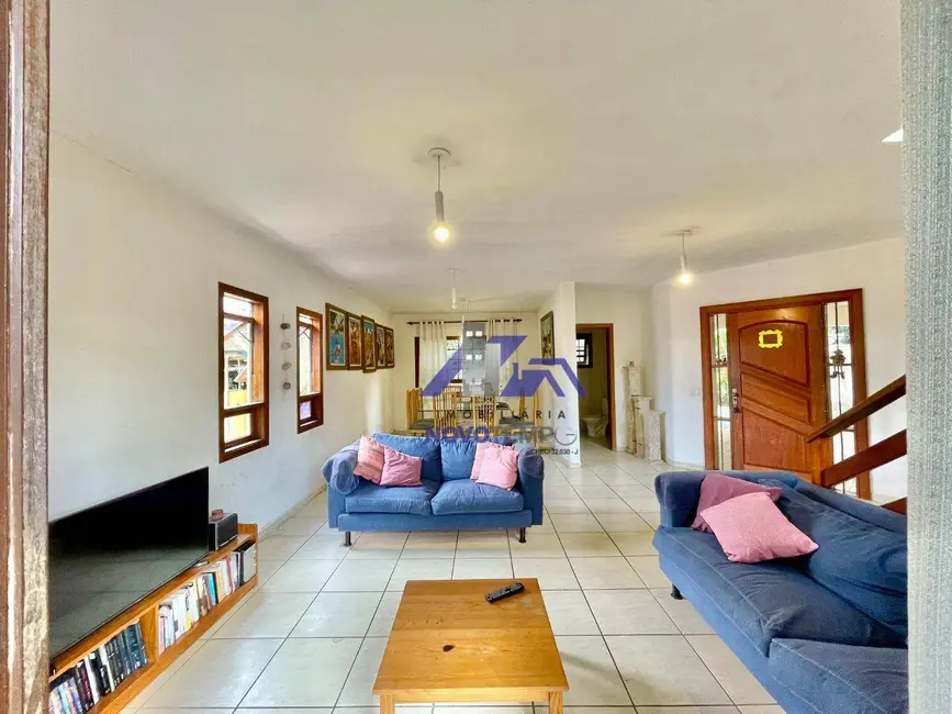 Sobrado com 3 quartos à venda, 250m2 em Parque Ideal, Carapicuiba - SP - imagem 6 Foto 6 de Sobrado com 3 quartos à venda, 250m2 em Parque Ideal, Carapicuiba - SP