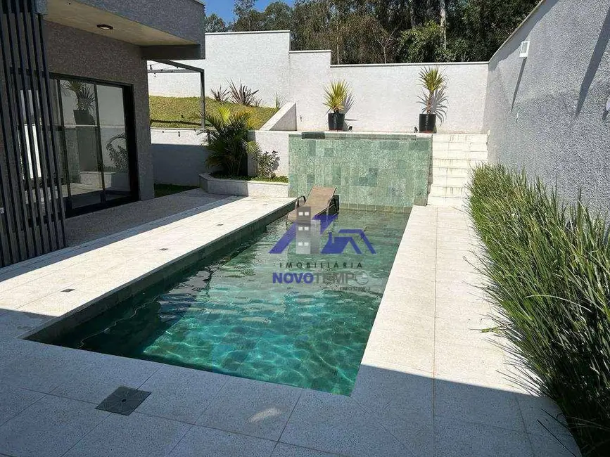 Foto 1 de Casa de Condomínio com 3 quartos à venda, 560m2 em Jardim do Golf I, Jandira - SP