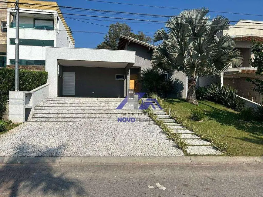 Foto 4 de Casa de Condomínio com 3 quartos à venda, 560m2 em Jardim do Golf I, Jandira - SP