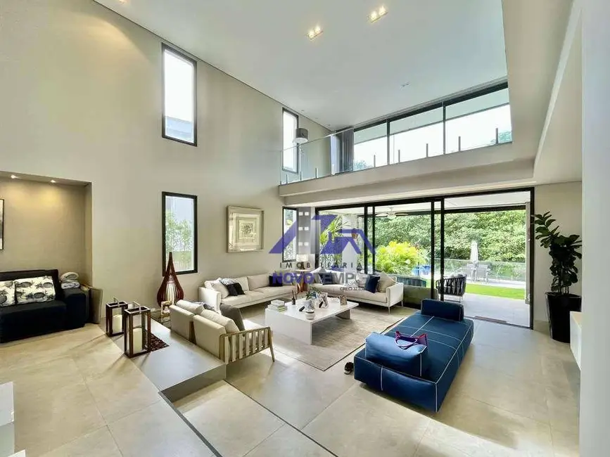 Casa de Condomínio com 4 quartos à venda, 634m2 em Granja Viana, Carapicuiba - SP - imagem 4 Foto 4 de Casa de Condomínio com 4 quartos à venda, 634m2 em Granja Viana, Carapicuiba - SP