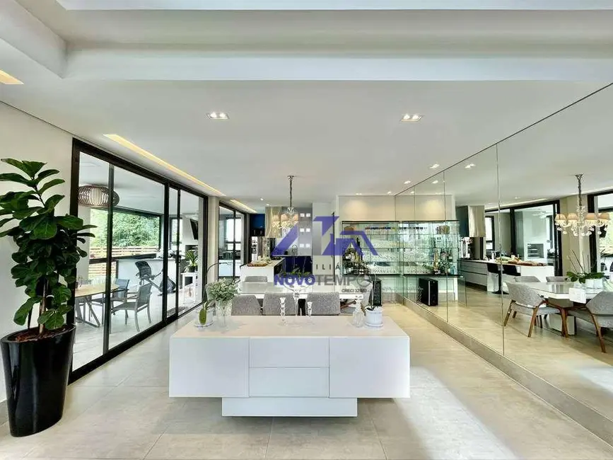 Casa de Condomínio com 4 quartos à venda, 634m2 em Granja Viana, Carapicuiba - SP - imagem 9 Foto 9 de Casa de Condomínio com 4 quartos à venda, 634m2 em Granja Viana, Carapicuiba - SP