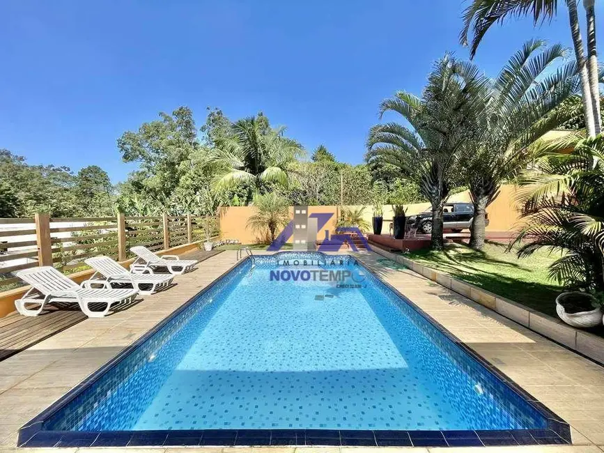 Sobrado com 3 quartos à venda, 927m2 em Chácara dos Lagos, Carapicuiba - SP - imagem 9 Foto 9 de Sobrado com 3 quartos à venda, 927m2 em Chácara dos Lagos, Carapicuiba - SP