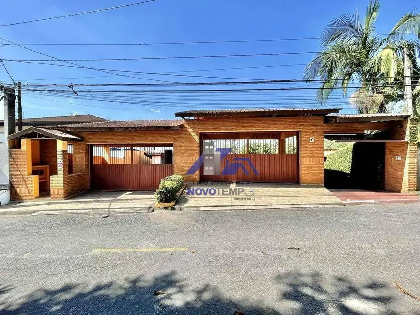 Sobrado com 3 quartos à venda, 927m2 em Chácara dos Lagos, Carapicuiba - SP - imagem 3 Foto 3 de Sobrado com 3 quartos à venda, 927m2 em Chácara dos Lagos, Carapicuiba - SP