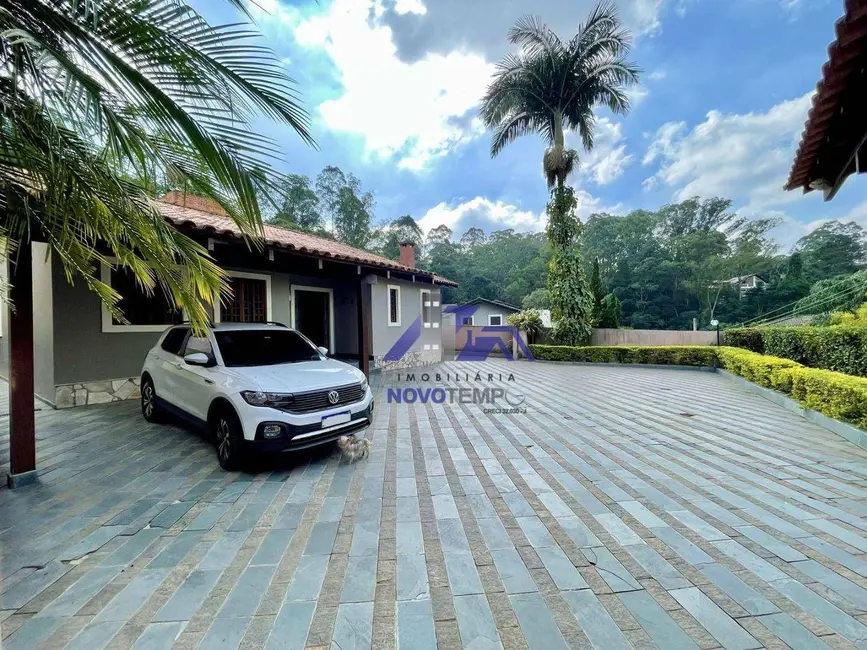 Foto 4 de Casa de Condomínio com 3 quartos à venda e para alugar, 1439m2 em Chácara dos Lagos, Carapicuiba - SP