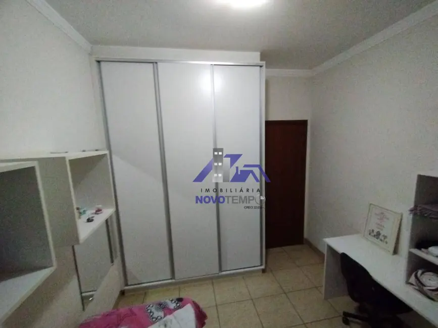 Casa de Condomínio com 3 quartos à venda, 390m2 em Aeroporto, Aracatuba - SP - imagem 6 Foto 6 de Casa de Condomínio com 3 quartos à venda, 390m2 em Aeroporto, Aracatuba - SP