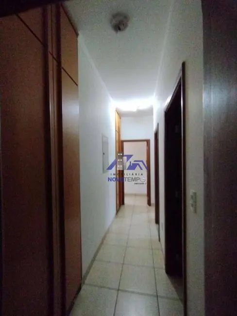 Casa de Condomínio com 3 quartos à venda, 390m2 em Aeroporto, Aracatuba - SP - imagem 3 Foto 3 de Casa de Condomínio com 3 quartos à venda, 390m2 em Aeroporto, Aracatuba - SP