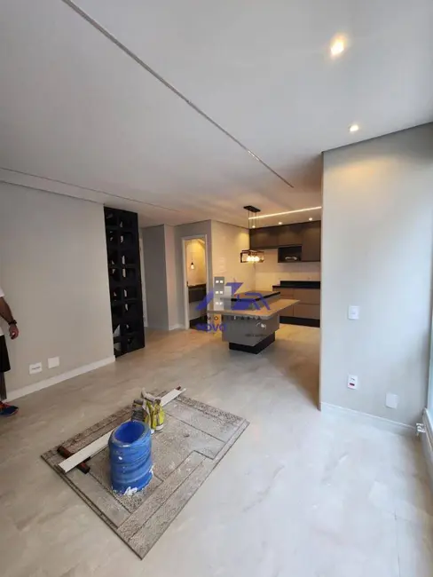 Foto 5 de Apartamento com 2 quartos à venda, 70m2 em Jardim Tupanci, Barueri - SP