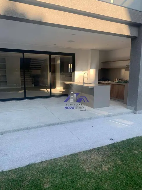 Foto 4 de Casa com 5 quartos à venda e para alugar, 442m2 em Santana De Parnaiba - SP