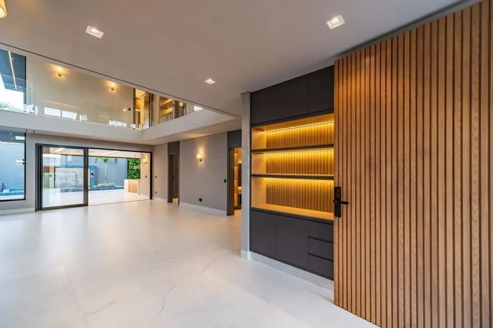 Sobrado com 4 quartos à venda, 530m2 em Residencial Quinta do Golfe, Sao Jose Do Rio Preto - SP - imagem 4 Foto 4 de Sobrado com 4 quartos à venda, 530m2 em Residencial Quinta do Golfe, Sao Jose Do Rio Preto - SP