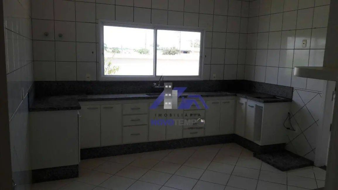 Foto 7 de Casa de Condomínio com 3 quartos à venda, 1000m2 em Condomínio Residencial Guatambu Park, Birigui - SP