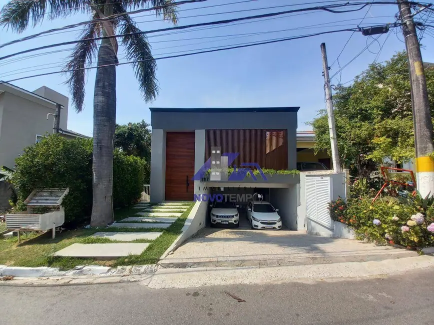 Foto 1 de Sobrado com 3 quartos à venda, 300m2 em Parque Nova Jandira, Jandira - SP