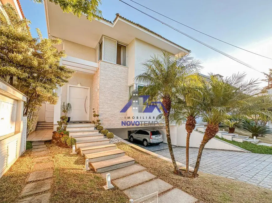 Foto 2 de Sobrado com 4 quartos à venda, 720m2 em Santana De Parnaiba - SP