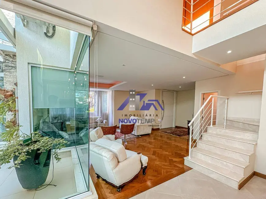 Foto 4 de Sobrado com 4 quartos à venda, 720m2 em Santana De Parnaiba - SP