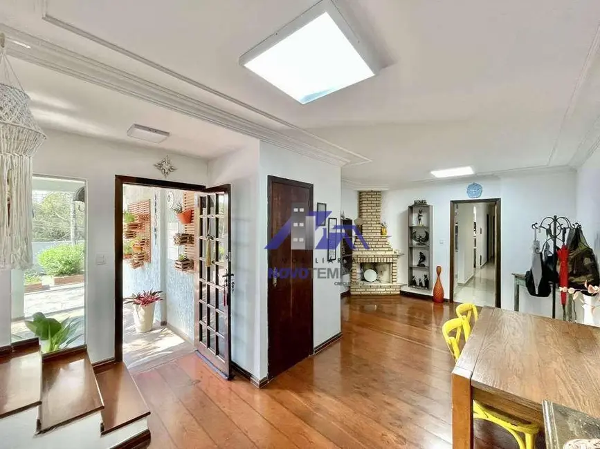 Casa de Condomínio com 3 quartos à venda, 477m2 em Vila Appia Antica, Carapicuiba - SP - imagem 5 Foto 5 de Casa de Condomínio com 3 quartos à venda, 477m2 em Vila Appia Antica, Carapicuiba - SP