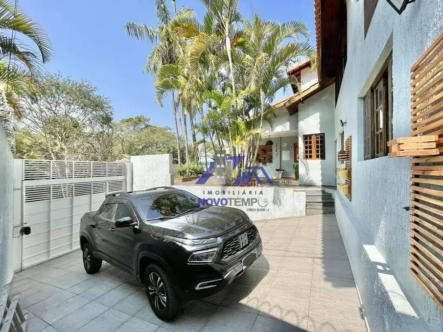 Casa de Condomínio com 3 quartos à venda, 477m2 em Vila Appia Antica, Carapicuiba - SP - imagem 3 Foto 3 de Casa de Condomínio com 3 quartos à venda, 477m2 em Vila Appia Antica, Carapicuiba - SP
