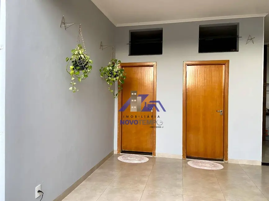 Foto 7 de Casa com 2 quartos à venda, 250m2 em Guararapes - SP