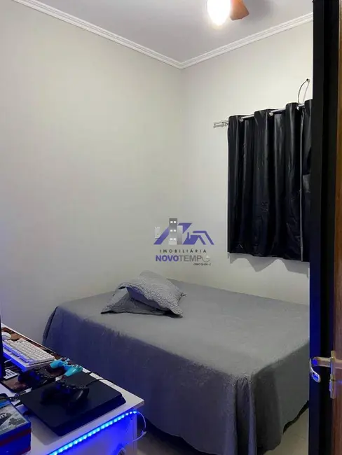 Foto 8 de Casa com 2 quartos à venda, 250m2 em Guararapes - SP