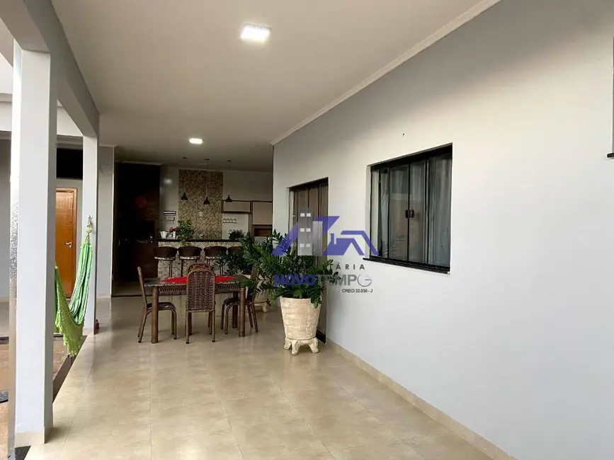 Foto 4 de Casa com 2 quartos à venda, 250m2 em Guararapes - SP