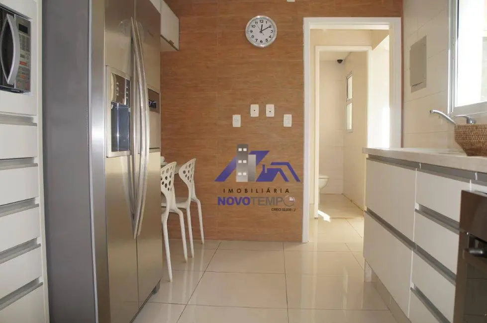 Foto 9 de Casa de Condomínio com 3 quartos à venda, 237m2 em Jardim da Glória, Cotia - SP