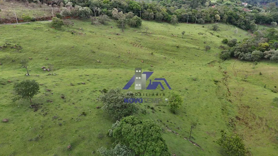 Foto 2 de Sala Comercial à venda, 96000m2 em Morada dos Pinheiros (Aldeia da Serra), Santana De Parnaiba - SP