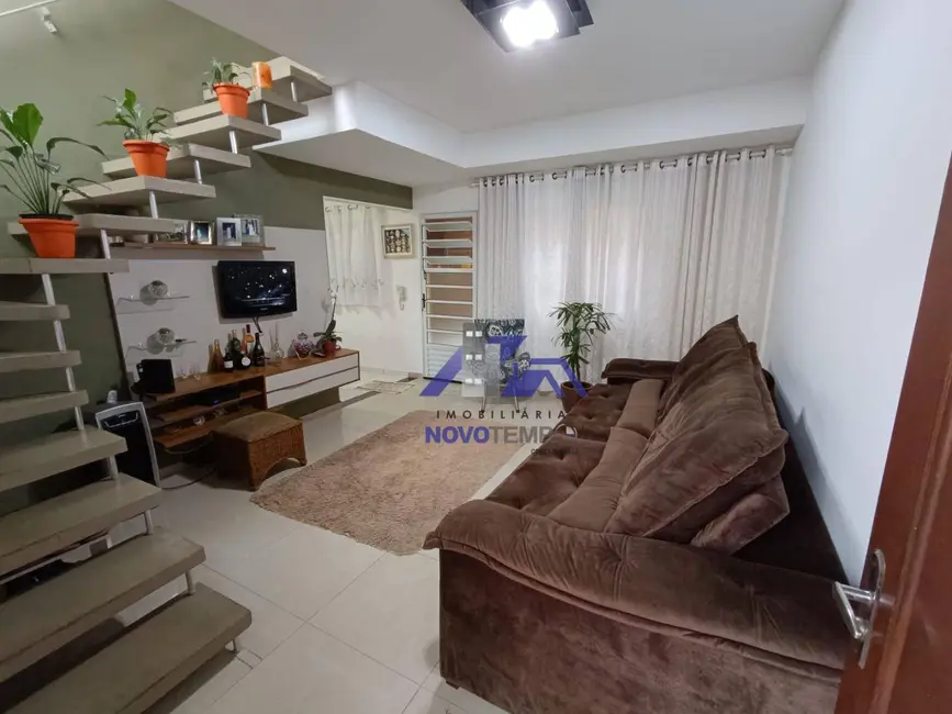 Foto 1 de Sobrado com 2 quartos à venda, 110m2 em Jardim Califórnia, Barueri - SP