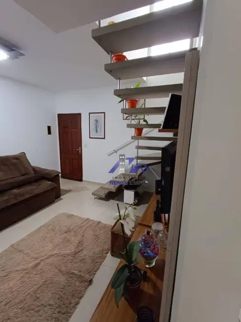 Foto 3 de Sobrado com 2 quartos à venda, 110m2 em Jardim Califórnia, Barueri - SP