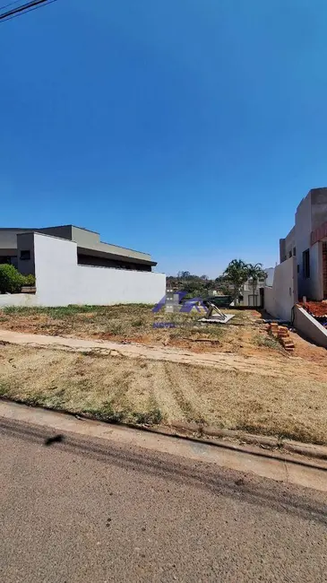 Terreno / Lote à venda, 400m2 em Alvorada, Aracatuba - SP - imagem 3 Foto 3 de Terreno / Lote à venda, 400m2 em Alvorada, Aracatuba - SP
