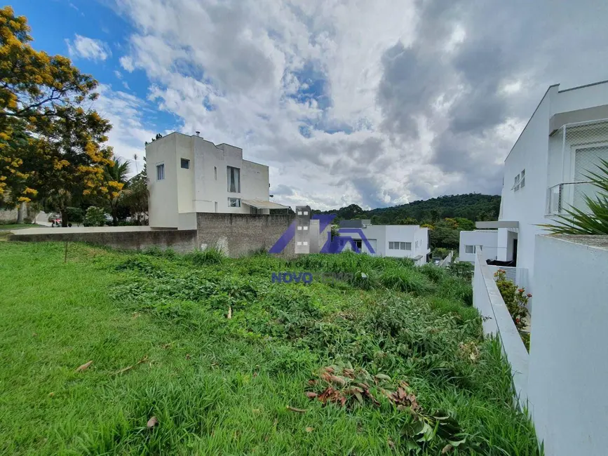 Foto 2 de Terreno / Lote à venda, 501m2 em Golf Park, Carapicuiba - SP