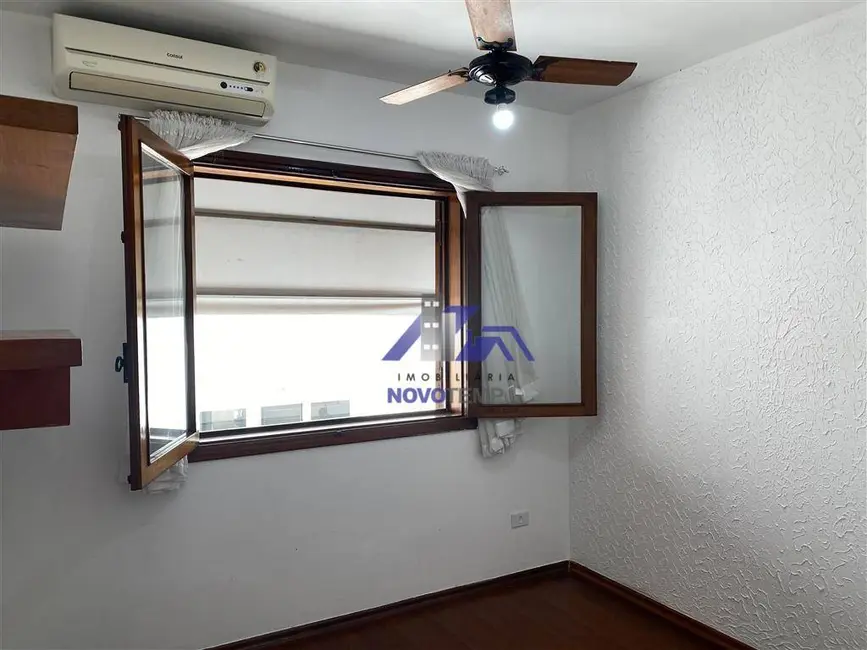 Foto 9 de Sobrado com 3 quartos para alugar, 360m2 em Santana De Parnaiba - SP