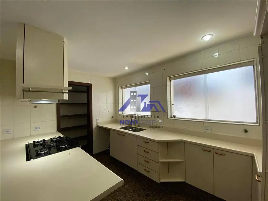 Foto 7 de Sobrado com 3 quartos para alugar, 360m2 em Santana De Parnaiba - SP