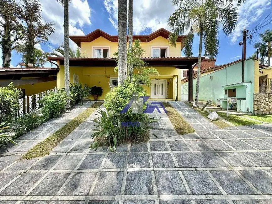 Casa de Condomínio com 4 quartos à venda, 1116m2 em São Paulo II, Cotia - SP - imagem 3 Foto 3 de Casa de Condomínio com 4 quartos à venda, 1116m2 em São Paulo II, Cotia - SP