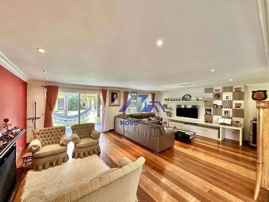 Casa de Condomínio com 4 quartos à venda, 1116m2 em São Paulo II, Cotia - SP - imagem 5 Foto 5 de Casa de Condomínio com 4 quartos à venda, 1116m2 em São Paulo II, Cotia - SP