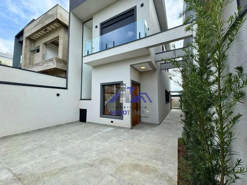 Foto 1 de Sobrado com 3 quartos à venda, 150m2 em Santana De Parnaiba - SP